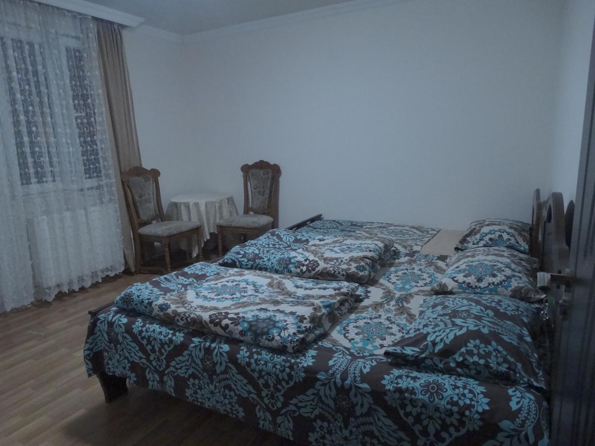 Gulnasi'S Guesthouse Batumi Exterior foto